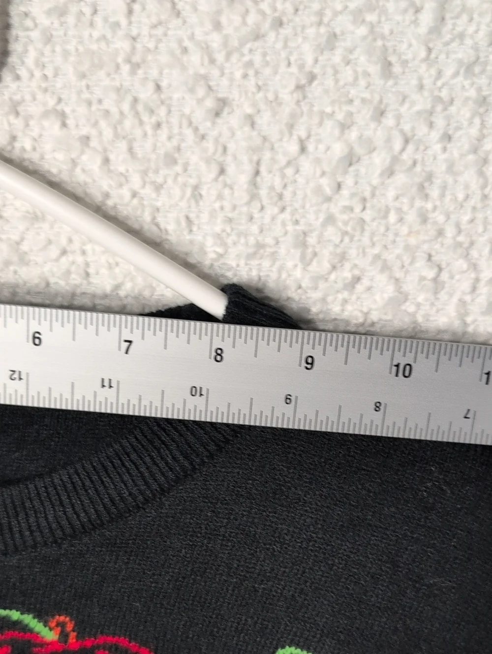 TRULY Hard Seltzer Black Logo Crewneck Sweater XL